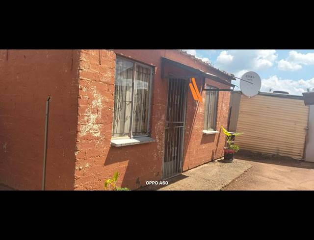 2 BEDROOM HOUSE FOR SALE IN PALM RIDGE